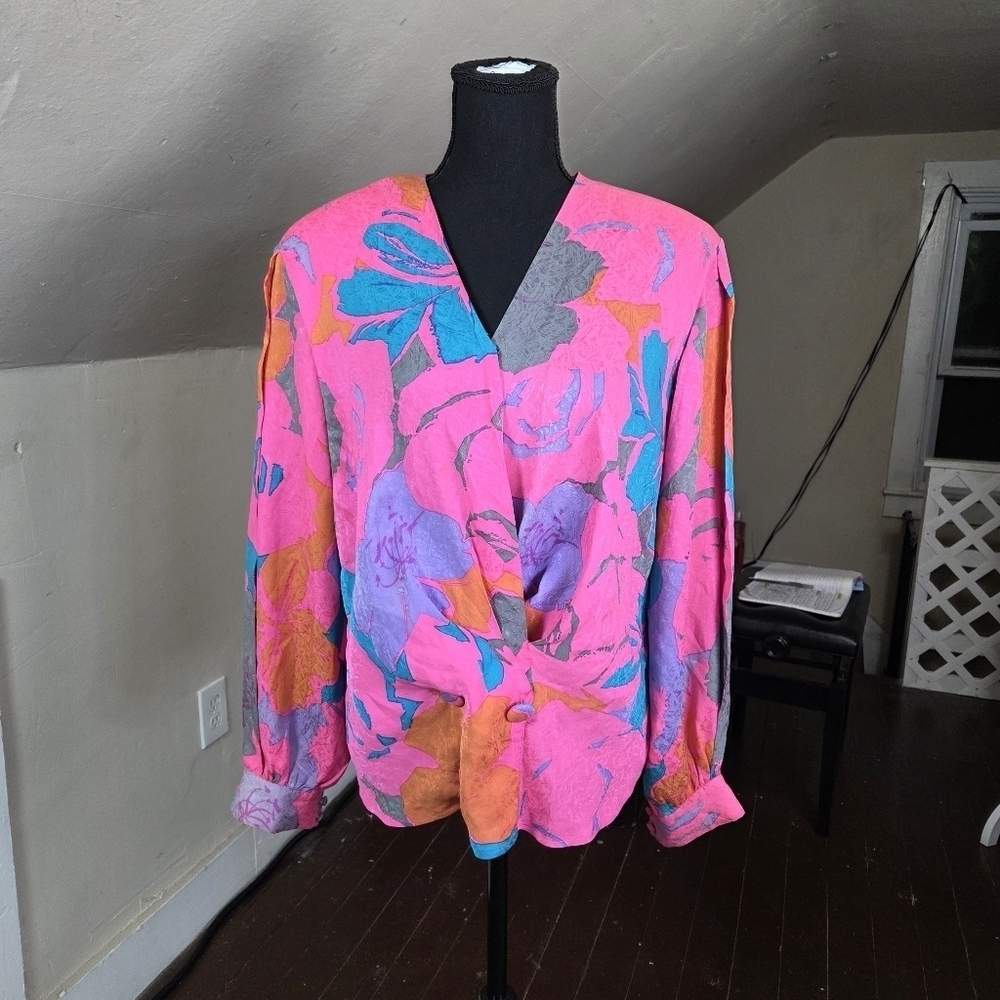 Vintage Flora Kung Silk Abstract Floral Blouse – 100% Silk, 80s / Early 90s